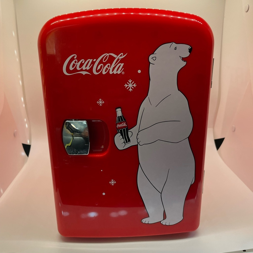 CocaCola Mini Fridge w/Polar Bear Collectable Christmas Gifts Like New!